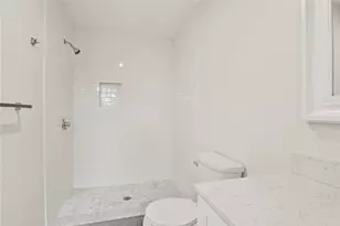 24 Blackburn St, Warwick, RI 02886 - Photo 11