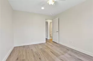24 Blackburn St, Warwick, RI 02886 - Photo 13