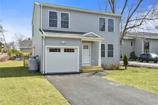 24 Blackburn St, Warwick, RI 02886 - Photo 3