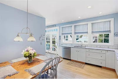 693 Hope Street, Bristol, RI 02809 - Photo 9