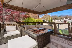 16 Elizabeth Ave, Smithfield, RI 02917 - Photo 39