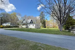 35 Highland Ave, South Kingstown, RI 02879 - Photo 3