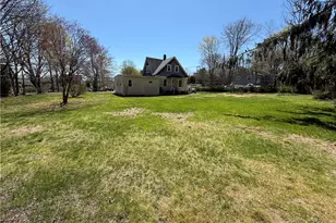 35 Highland Ave, South Kingstown, RI 02879 - Photo 13