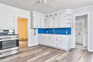 221 State St, Bristol, RI 02809 - Photo 7