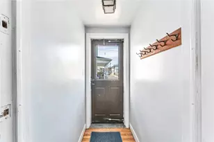 221 State St, Bristol, RI 02809 - Photo 19
