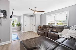 170 Jastram St, Providence, RI 02908 - Photo 5