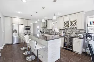 170 Jastram St, Providence, RI 02908 - Photo 7