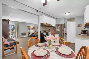 1560 Douglas Ave, North Providence, RI 02904 - Photo 23