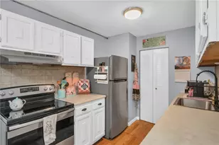 1560 Douglas Ave, North Providence, RI 02904 - Photo 17