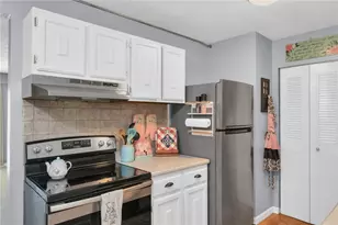 1560 Douglas Ave, North Providence, RI 02904 - Photo 15