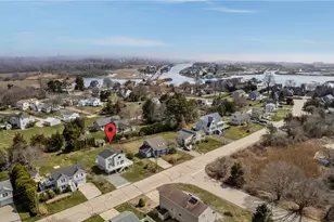 17 Clifford Dr, Westerly, RI 02891 - Photo 5