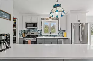 17 Clifford Dr, Westerly, RI 02891 - Photo 11