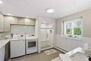 122 Mystery Farms Dr, Cranston, RI 02921 - Photo 29