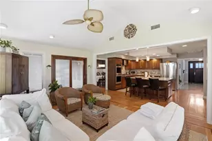 122 Mystery Farms Dr, Cranston, RI 02921 - Photo 3