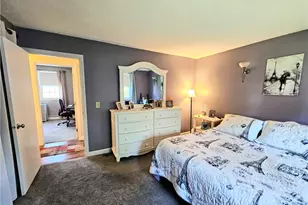 131 Jambray Ave, Warwick, RI 02886 - Photo 23