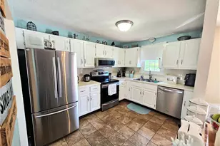 131 Jambray Ave, Warwick, RI 02886 - Photo 13