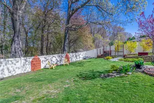 29 Sweetbriar Dr, Cranston, RI 02920 - Photo 35