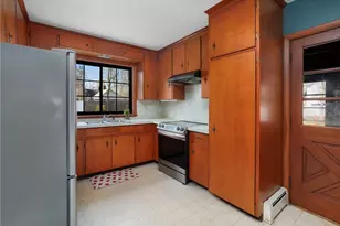 32 Brookdale Ave, Cranston, RI 02921 - Photo 11