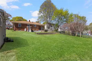 495 Gaskill St, Woonsocket, RI 02895 - Photo 29