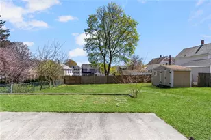 495 Gaskill St, Woonsocket, RI 02895 - Photo 27
