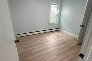 70 Whittier Ave, Providence, RI 02909 - Photo 7