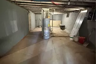 70 Whittier Ave, Providence, RI 02909 - Photo 17
