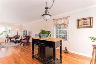 8 Gillooly Dr, Warwick, RI 02888 - Photo 11