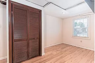 8 Gillooly Dr, Warwick, RI 02888 - Photo 7