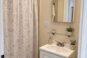 65 Maple Ave, Middletown, RI 02842 - Photo 9