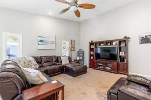 1112 Great Rd, Lincoln, RI 02865 - Photo 9