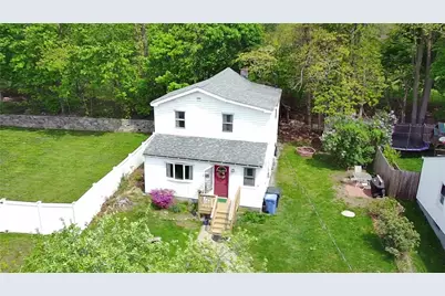 159 Iroquois Road, Cumberland, RI 02864 - Photo 5