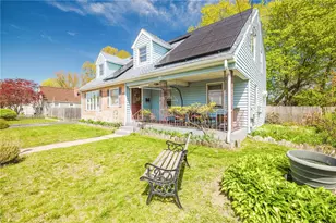 103 Clews St, Pawtucket, RI 02861 - Photo 3