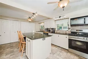 103 Clews St, Pawtucket, RI 02861 - Photo 11