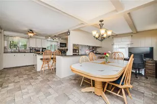 103 Clews St, Pawtucket, RI 02861 - Photo 9