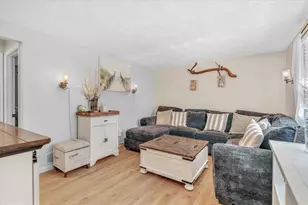 17 Pine Ave, Coventry, RI 02816 - Photo 3