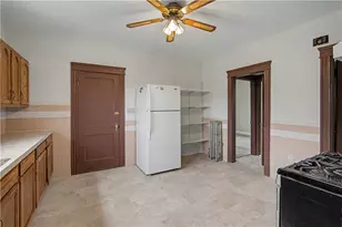 132 Washington Ave, Providence, RI 02905 - Photo 11