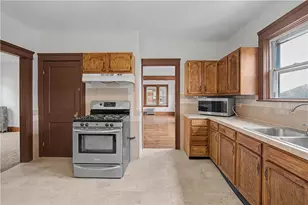 132 Washington Ave, Providence, RI 02905 - Photo 9