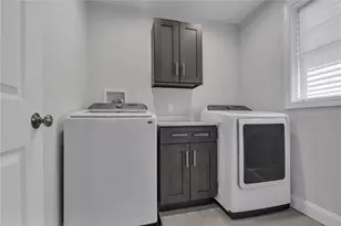 28 Ashley St, Cranston, RI 02920 - Photo 15