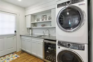 75 Mary St, Newport, RI 02840 - Photo 7