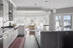 1090 Buttonwoods Ave, Warwick, RI 02886 - Photo 15