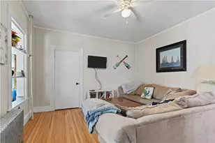16 Dean Ave, Newport, RI 02840 - Photo 5