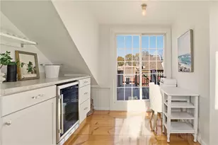 38 Pope St, Newport, RI 02840 - Photo 5