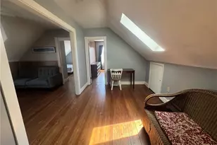 60 Berkeley Ave, Newport, RI 02840 - Photo 19