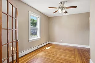 625 Oakland Beach Ave, Warwick, RI 02889 - Photo 13