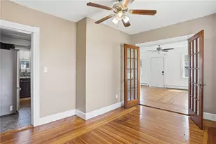 625 Oakland Beach Ave, Warwick, RI 02889 - Photo 15