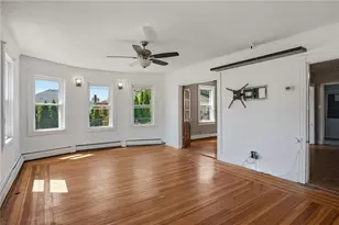 625 Oakland Beach Ave, Warwick, RI 02889 - Photo 19
