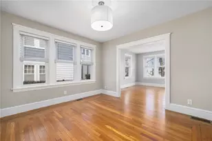 92 Colonial Rd, Providence, RI 02906 - Photo 7
