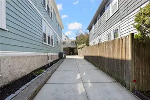 92 Colonial Rd, Providence, RI 02906 - Photo 45
