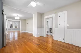 92 Colonial Rd, Providence, RI 02906 - Photo 9