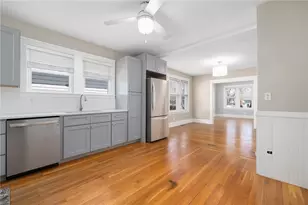 92 Colonial Rd, Providence, RI 02906 - Photo 15